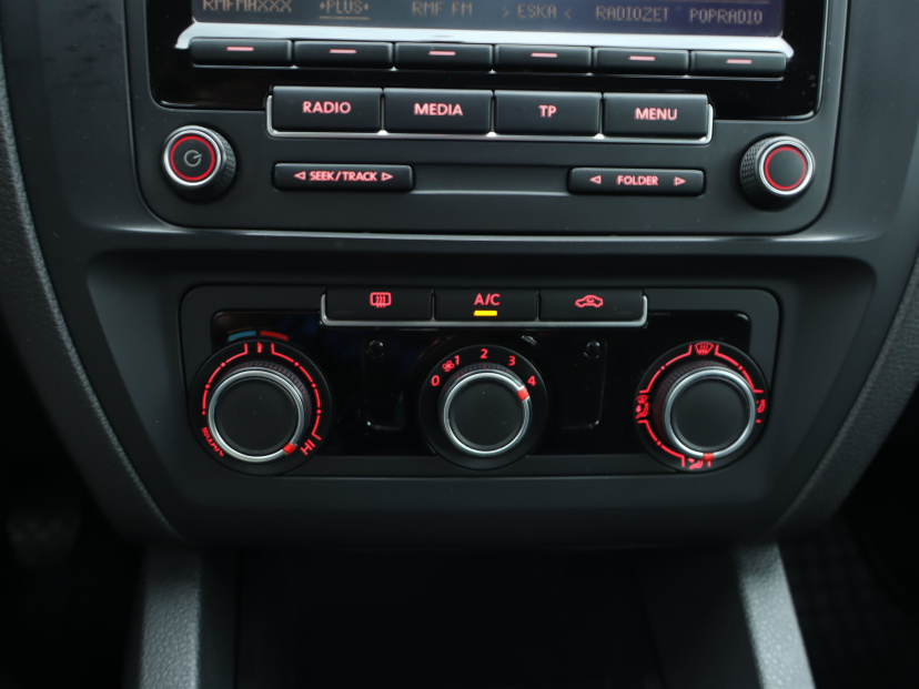 Volkswagen Jetta, 2014