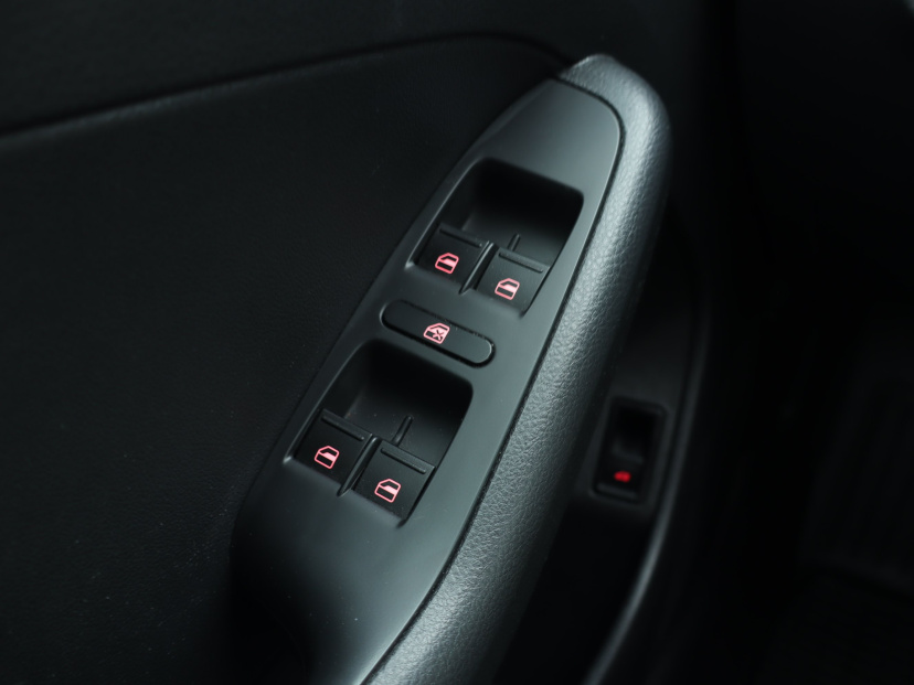 Volkswagen Jetta, 2014