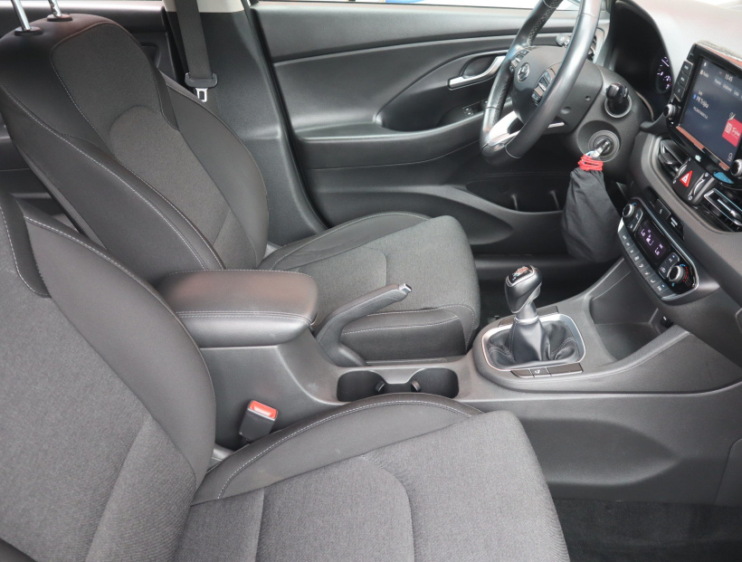 Hyundai i30, 2021