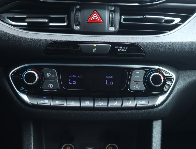 Hyundai i30, 2021