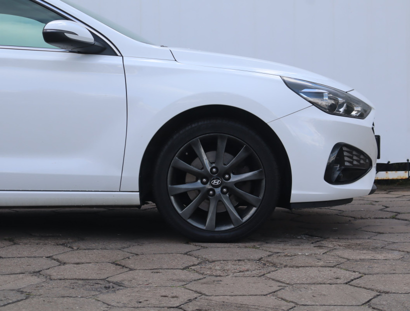 Hyundai i30, 2021