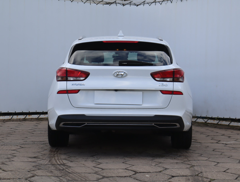 Hyundai i30, 2021