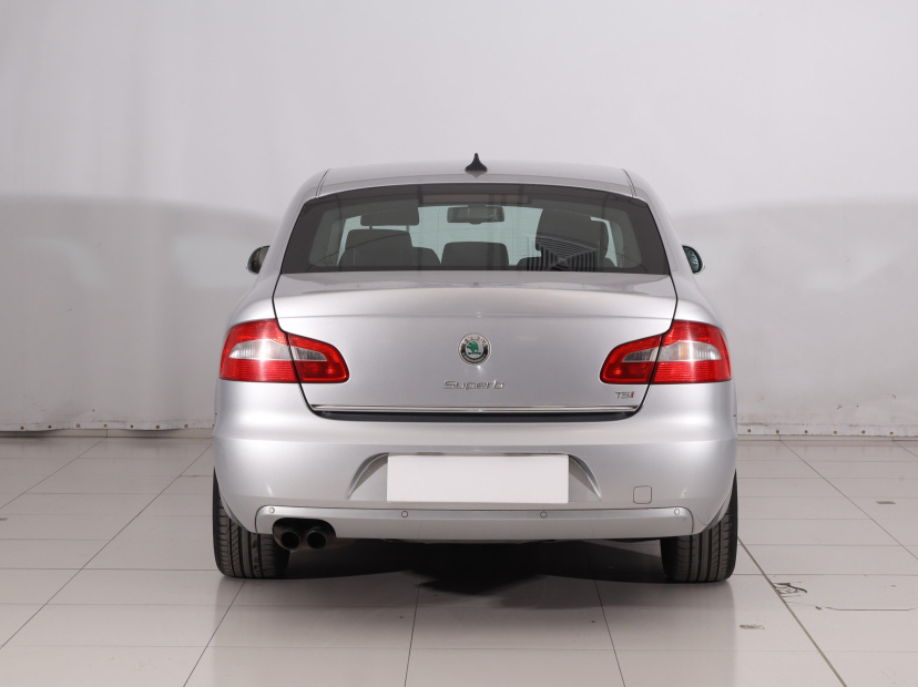 Škoda Superb, 2009