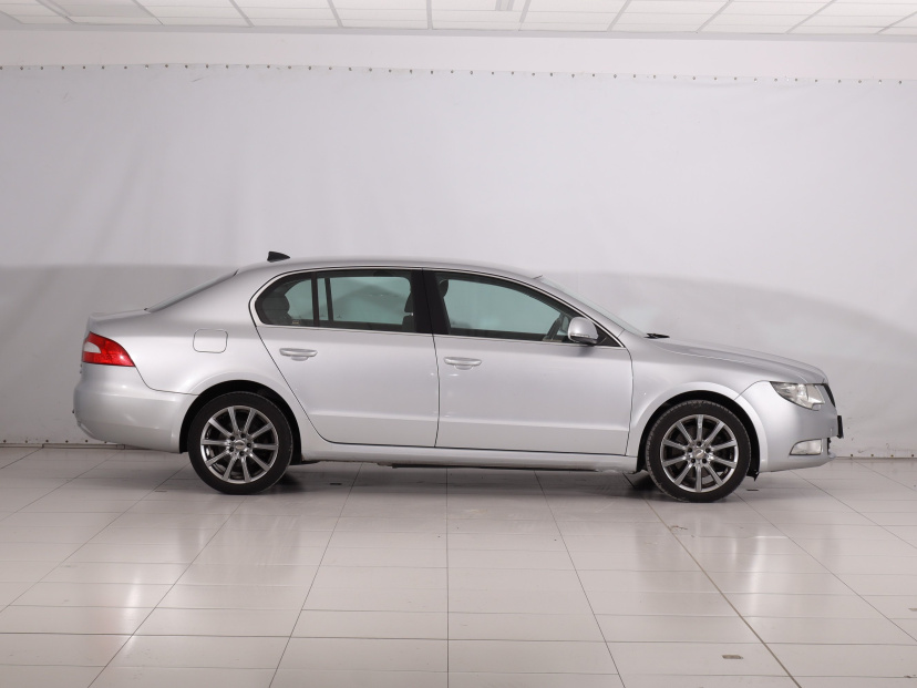 Škoda Superb, 2009