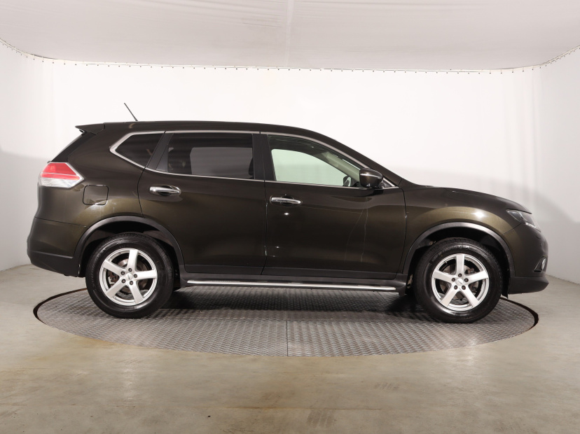 Nissan X-Trail, 2016