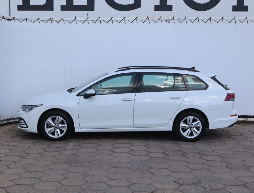 Volkswagen Golf, 2023