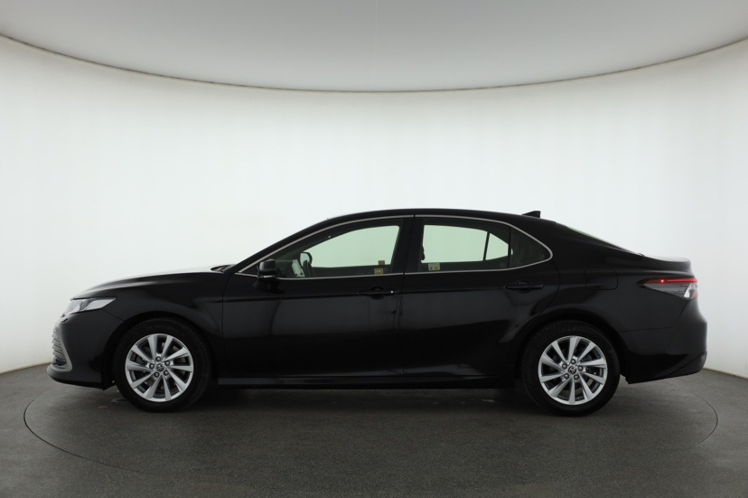 Toyota Camry, 2022