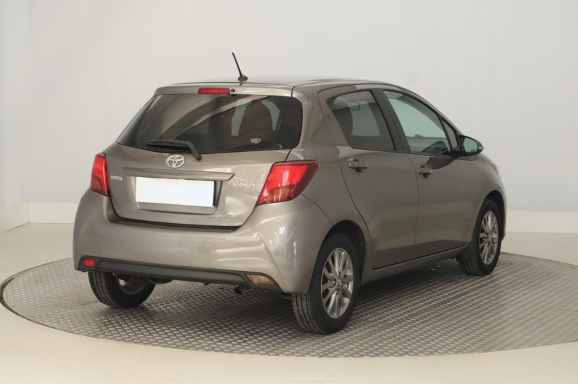 Toyota Yaris, 2016