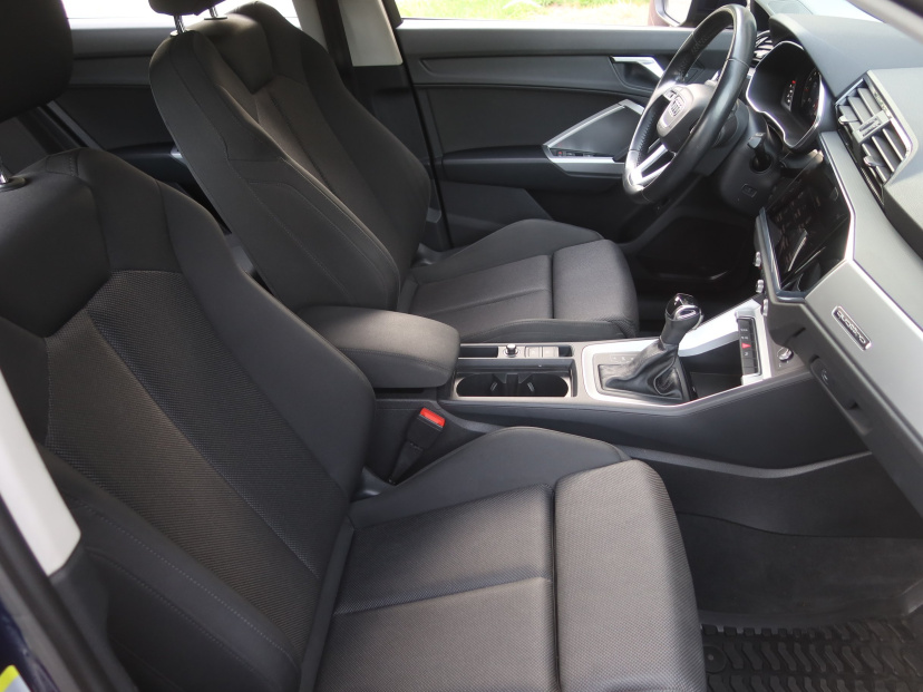 Audi Q3, 2020