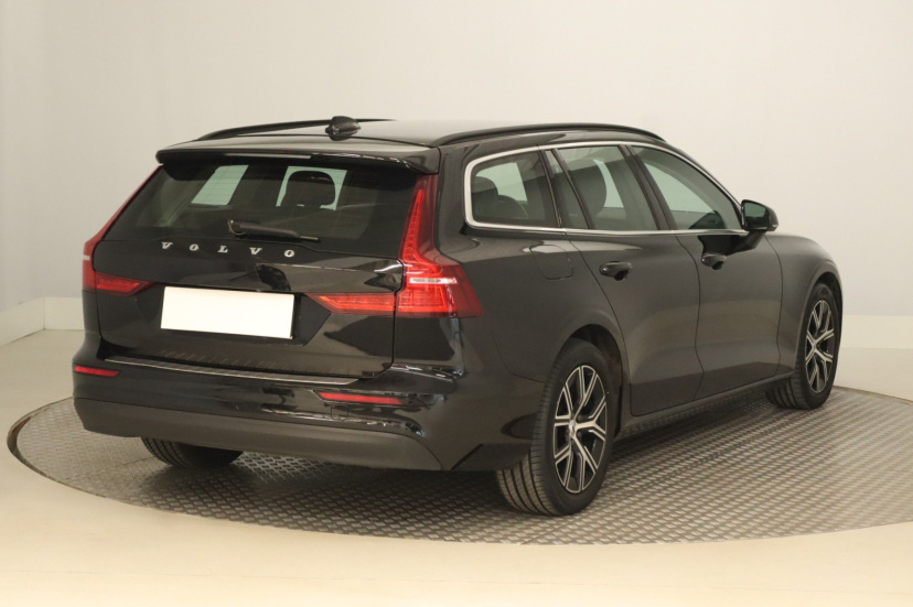 Volvo V60, 2023