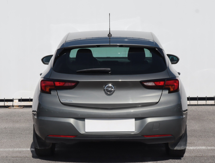 Opel Astra, 2020