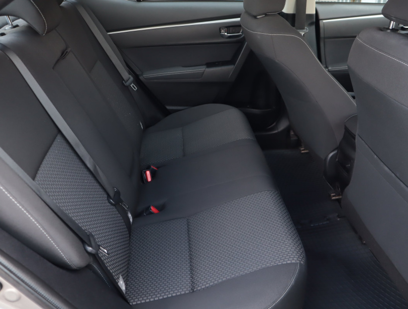 Toyota Corolla, 2015