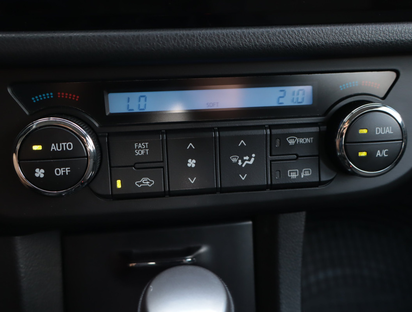 Toyota Corolla, 2015