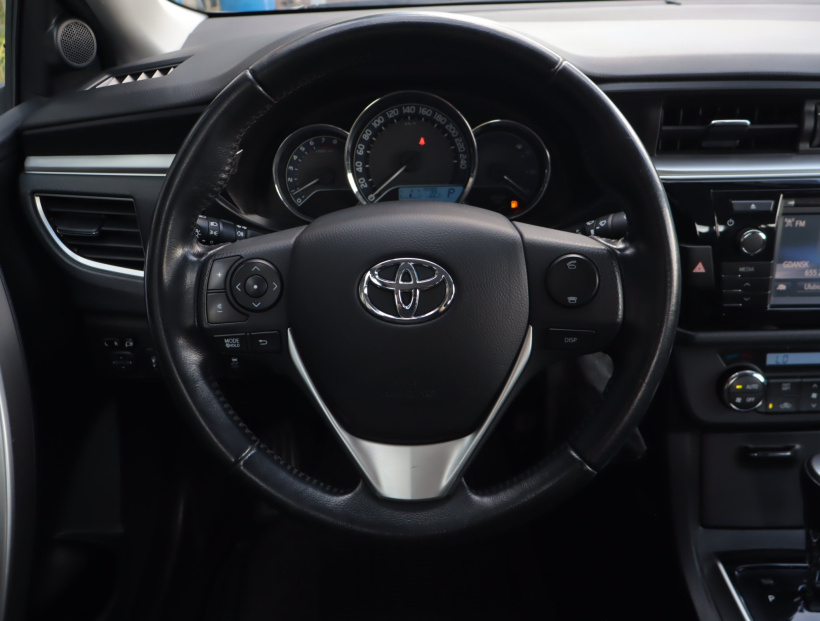 Toyota Corolla, 2015