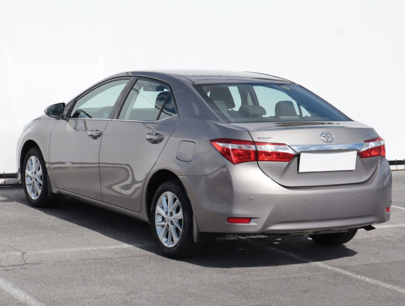 Toyota Corolla, 2015