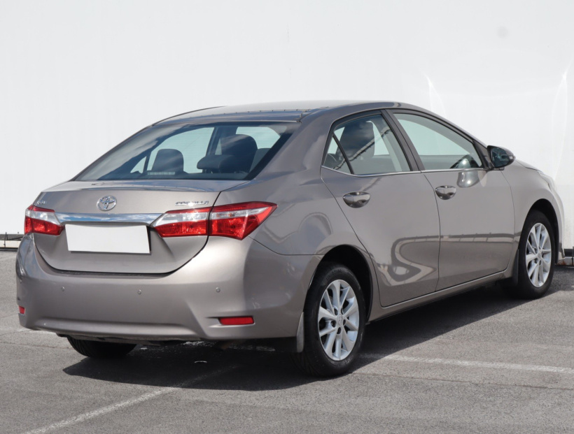 Toyota Corolla, 2015