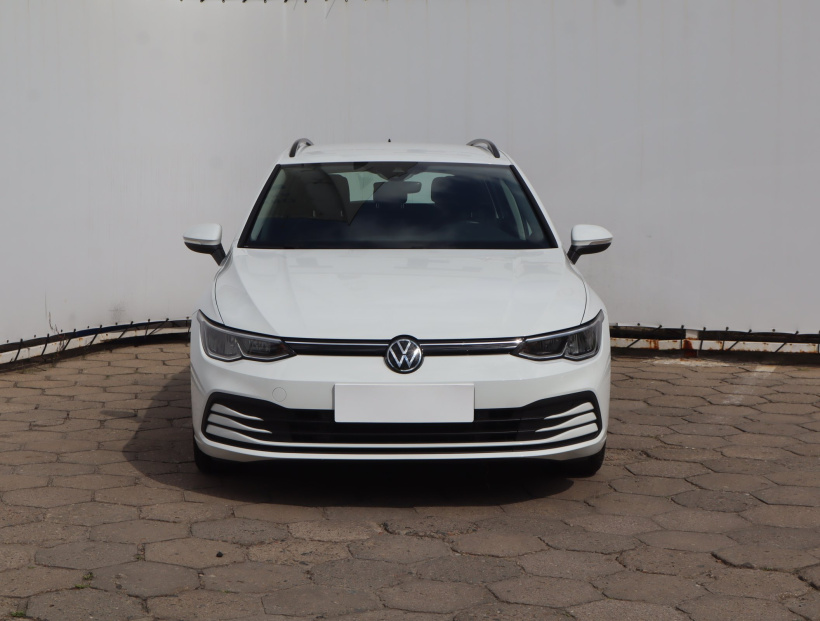 Volkswagen Golf, 2023