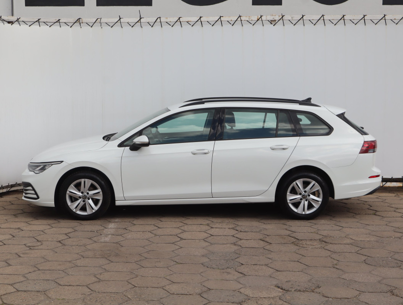 Volkswagen Golf, 2023