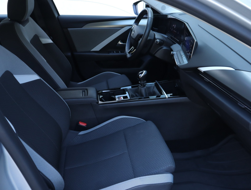 Opel Astra, 2023
