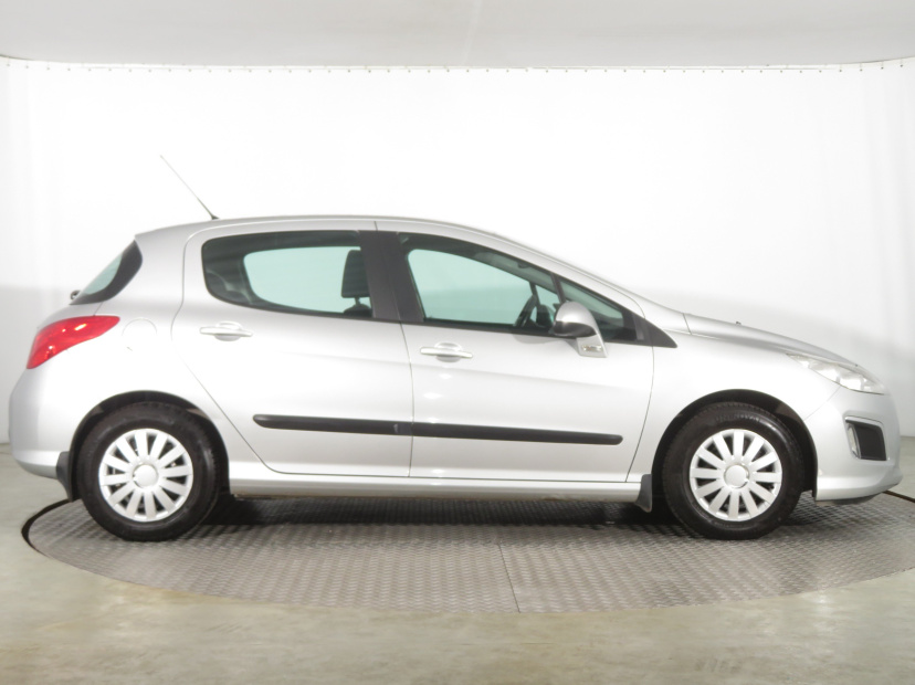 Peugeot 308, 2012