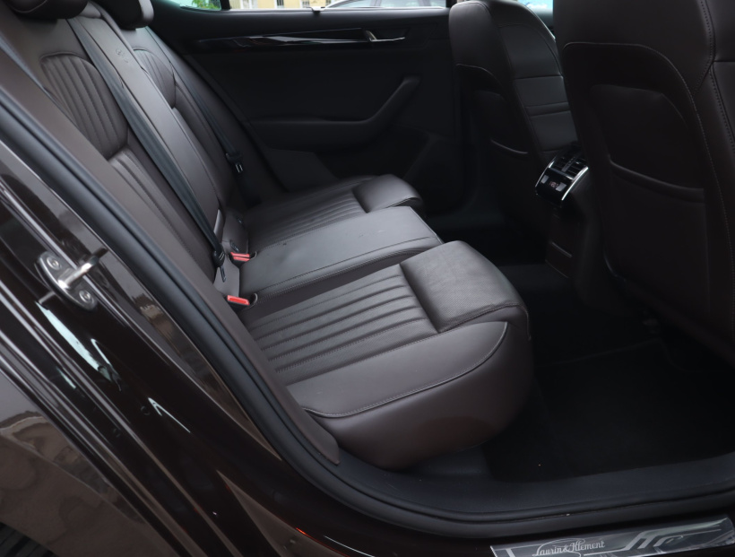 Škoda Superb, 2016