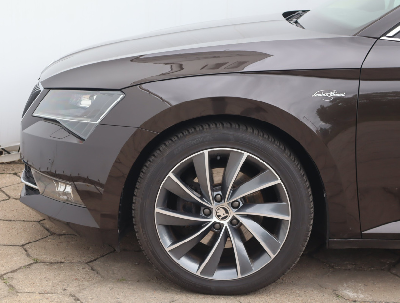 Škoda Superb, 2016