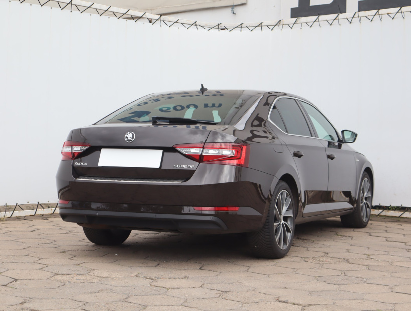 Škoda Superb, 2016