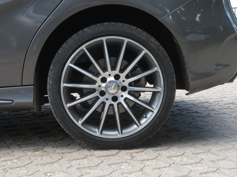 Mercedes-Benz B, 2015