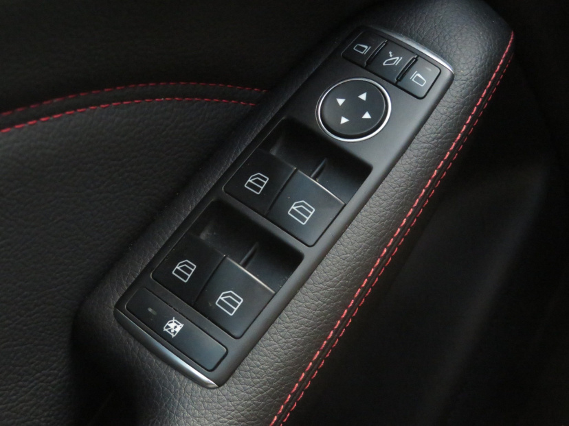 Mercedes-Benz B, 2015