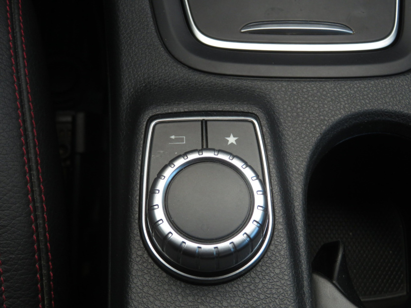 Mercedes-Benz B, 2015