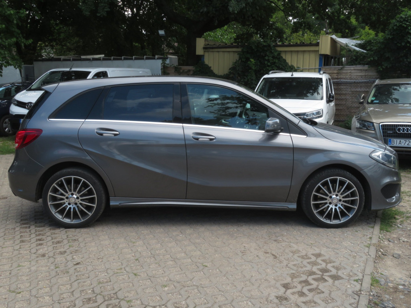 Mercedes-Benz B, 2015