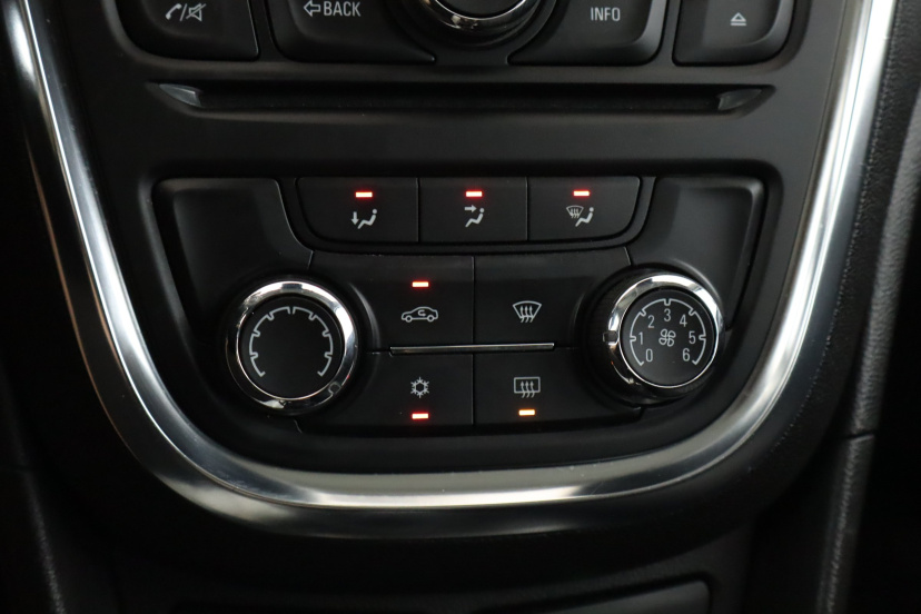 Opel Mokka, 2016