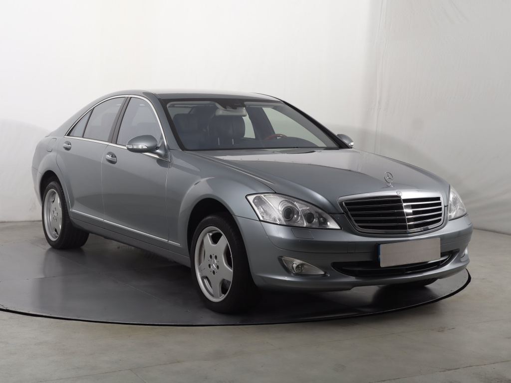 Mercedes-Benz S
