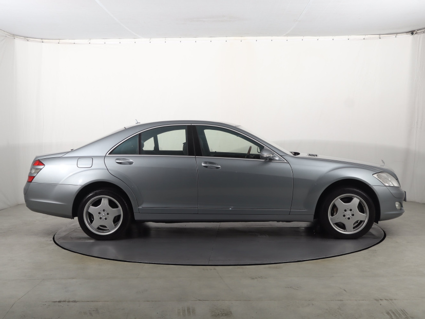 Mercedes-Benz S, 2007