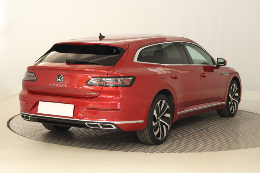Volkswagen Arteon, 2021