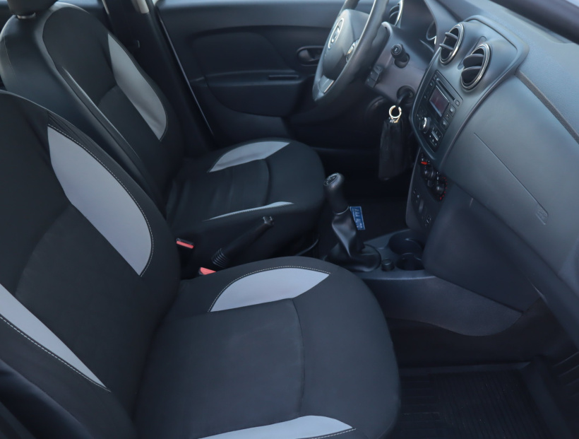 Dacia Sandero, 2015
