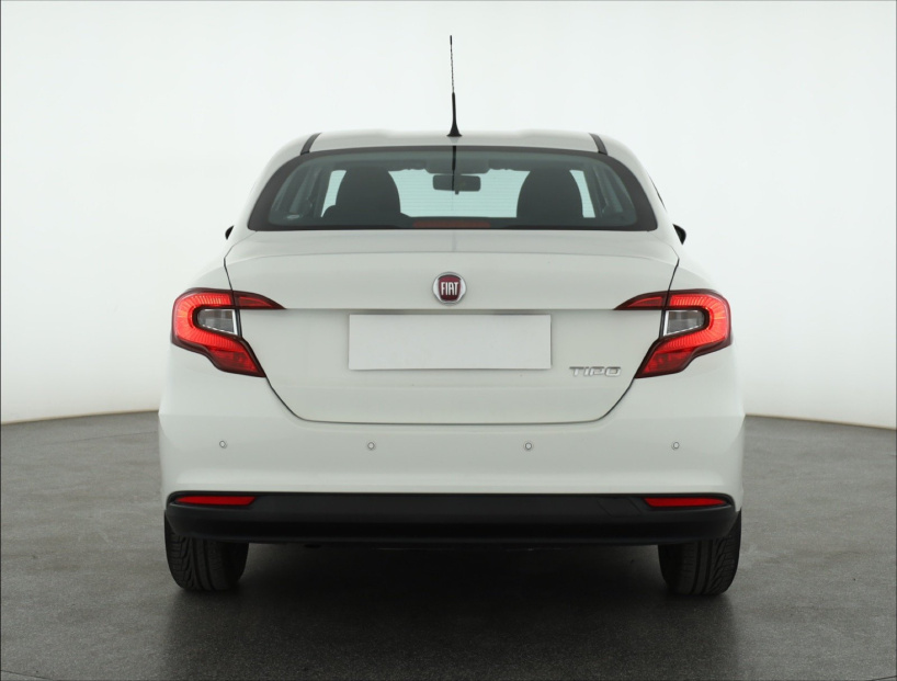 Fiat Tipo, 2016