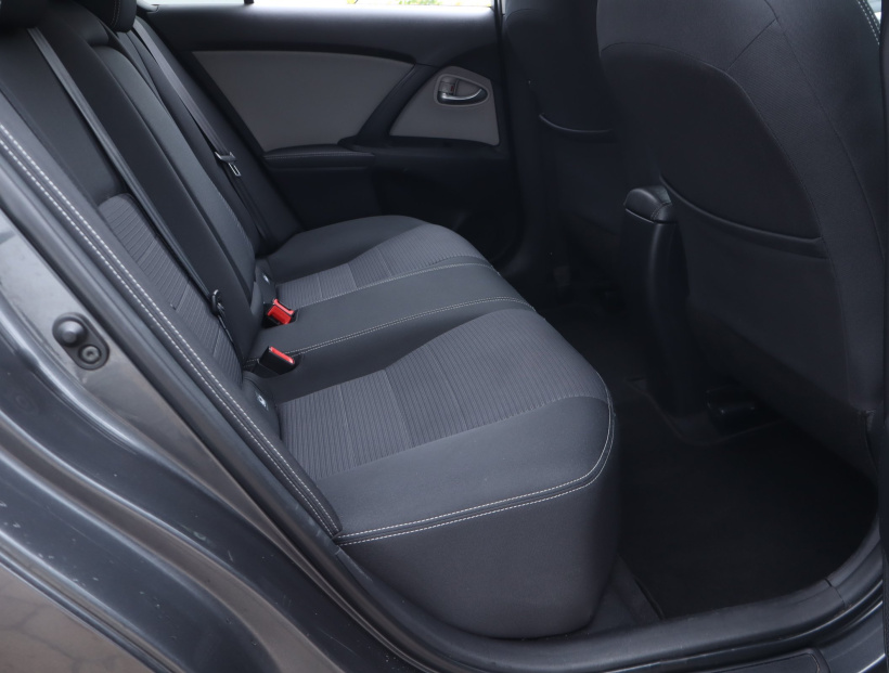 Toyota Avensis, 2015