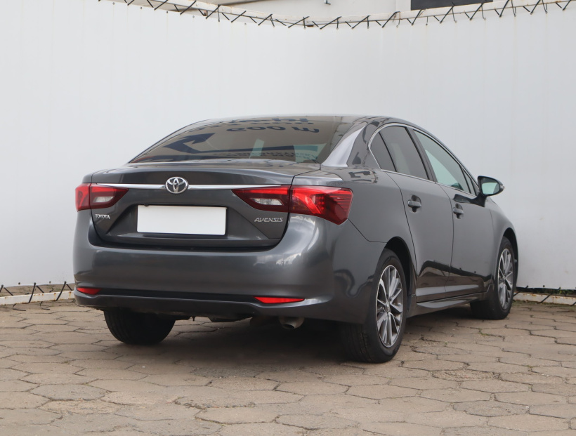 Toyota Avensis, 2015