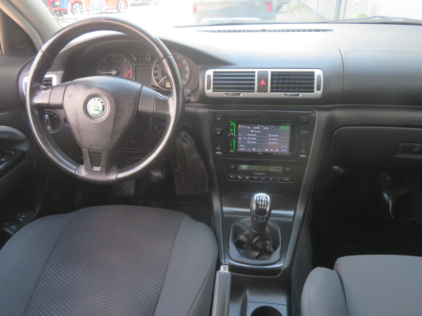 Škoda Superb, 2008