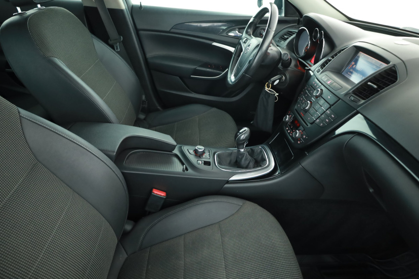 Opel Insignia, 2010