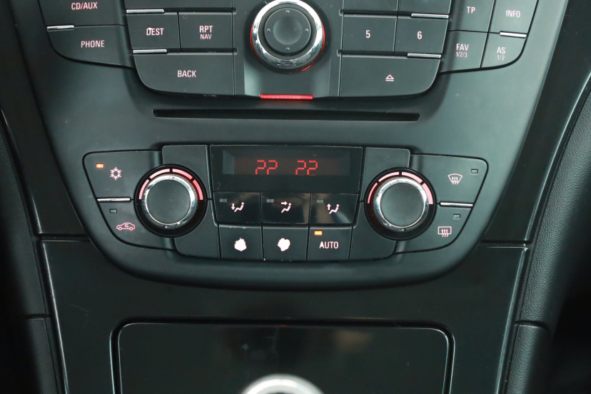 Opel Insignia, 2010
