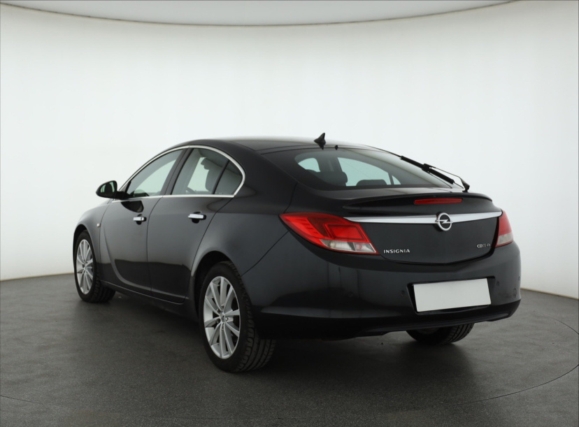 Opel Insignia, 2010