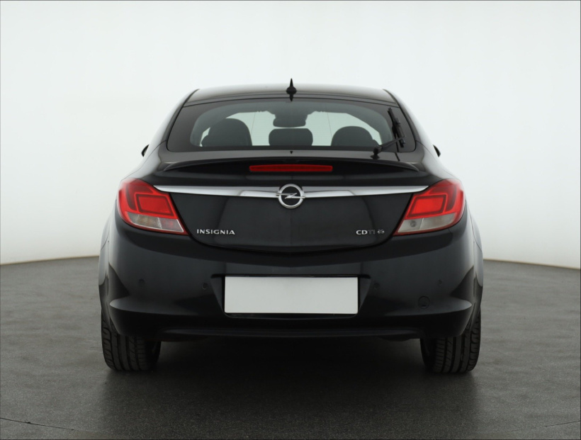 Opel Insignia, 2010