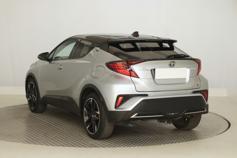 Toyota C-HR, 2022