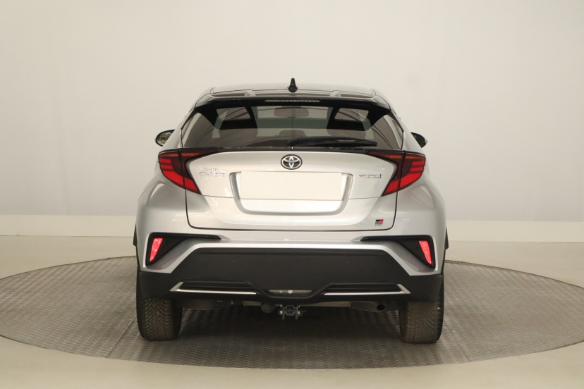 Toyota C-HR, 2022