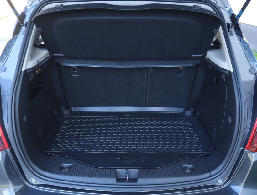 Opel Mokka, 2017