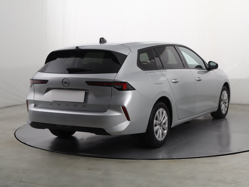 Opel Astra, 2024