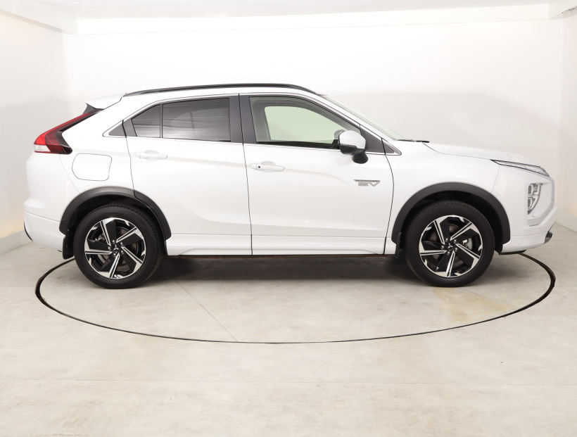Mitsubishi Eclipse Cross, 2021
