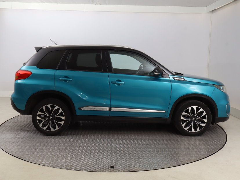 Suzuki Vitara, 2015